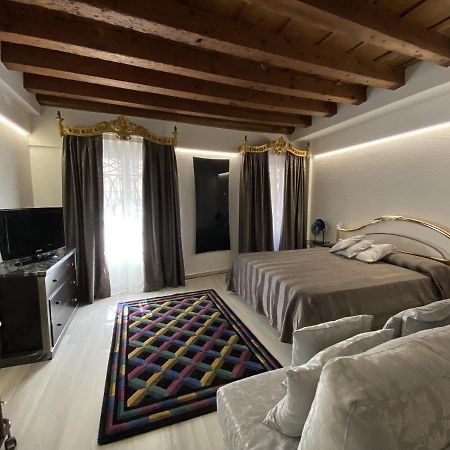 Ln Homes Venice - San Marco Canal View Екстер'єр фото