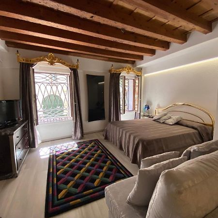 Ln Homes Venice - San Marco Canal View Екстер'єр фото